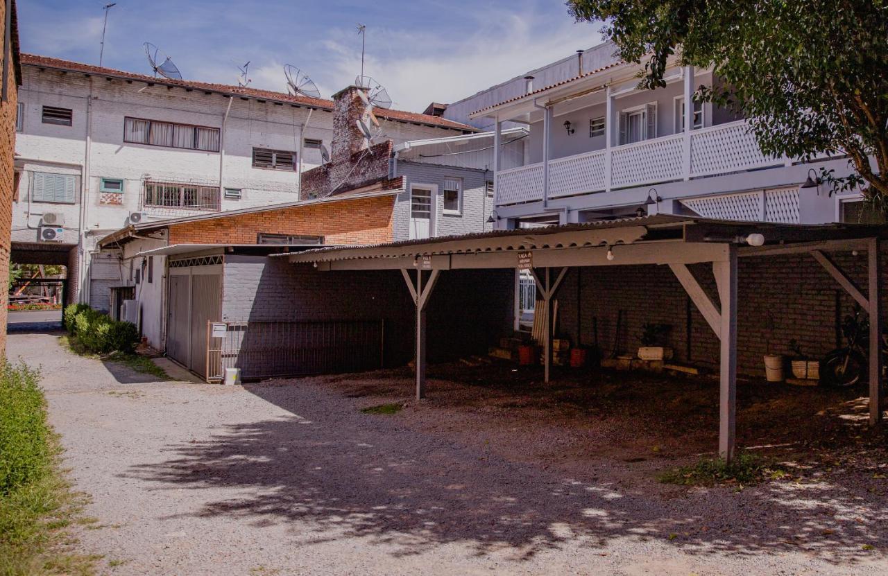 Hospedagem Vila Suica Centro กรามาโด ภายนอก รูปภาพ